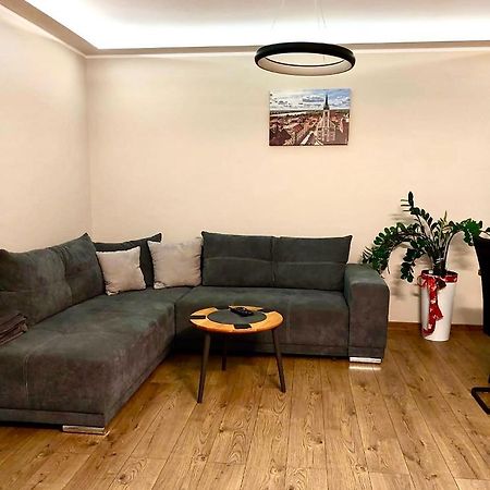 Apartament Sajowy Z Miejscem Postojowym W Garazu Podziemnym Torun Exterior foto