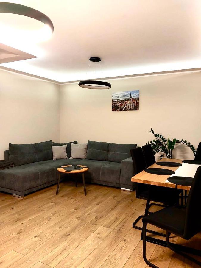 Apartament Sajowy Z Miejscem Postojowym W Garazu Podziemnym Torun Exterior foto